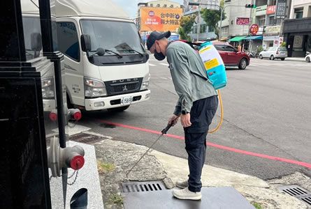 外圍水溝蟲害防治